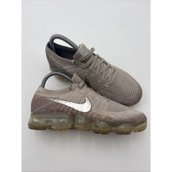 Nike Womens Air Vapormax Flyknit 849557-202 Gray Lace Up Sneaker Shoes Size 7 - Picture 5 of 8